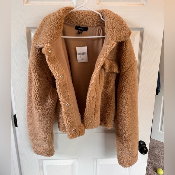 NWT Forever21 cropped teddy coat - Picture 2 of 4